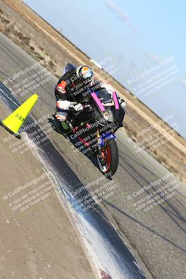 media/Nov-03-2024-TrackDaz (Sun) [[44580f4982]]/A Group/2pm (Grapevine)/